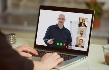 Onlinekurs Video auf Laptop